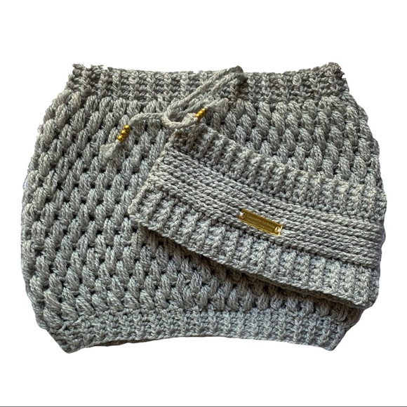 Handmade Neck Warmer Ladies Scarf, Knit Infinity Scarf Women Winter Wool Scarf - Picture 3 of 7